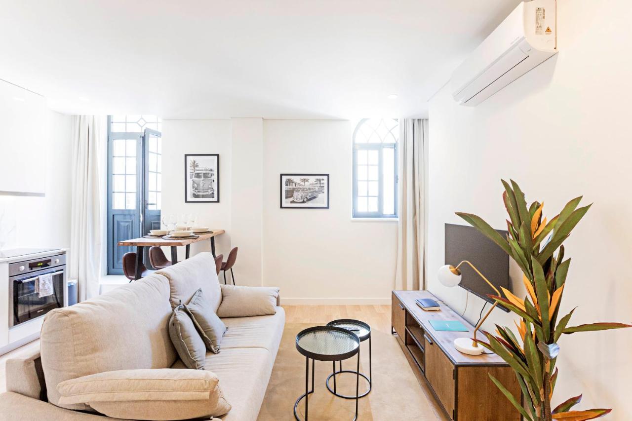 Brand New 1Bd Apart. W/Ac By Lovelystay Porto Exteriér fotografie